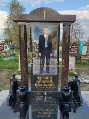 Элитный памятник №009 — ritualum.ru